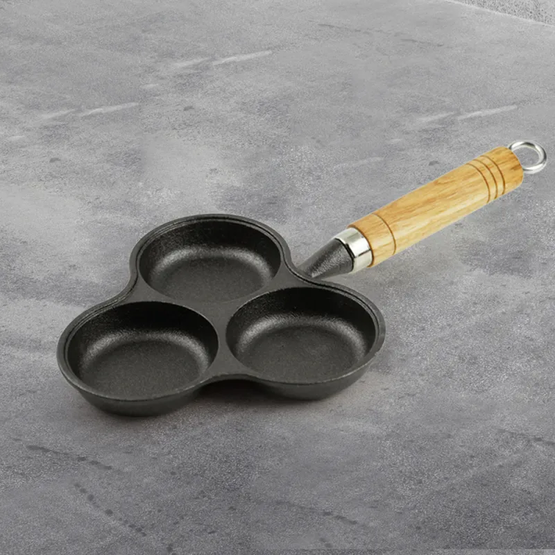 Non-stick frying pan,3 cups of cast-iron separated baking trays with wooden handles, breakfast egg frying pan