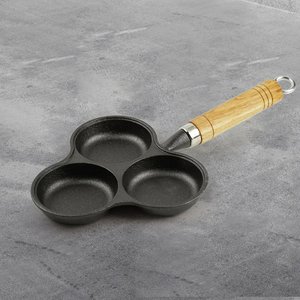 Non-stick frying pan,3 cups of cast-iron separated baking trays with wooden handles, breakfast egg frying pan