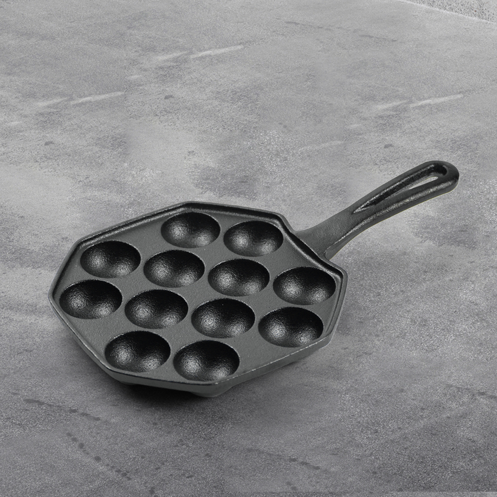 12-hole baking tray, cast iron non-stick cooking tray, pancake tray, octopus ball baking machine, suitable for quail eggs, octopus, black non-stick frying pan