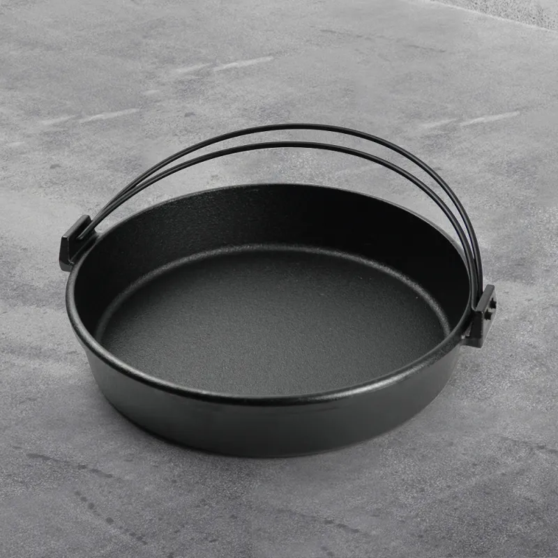 Japanese cast iron cookware, sukiyaki pot and ramen pot