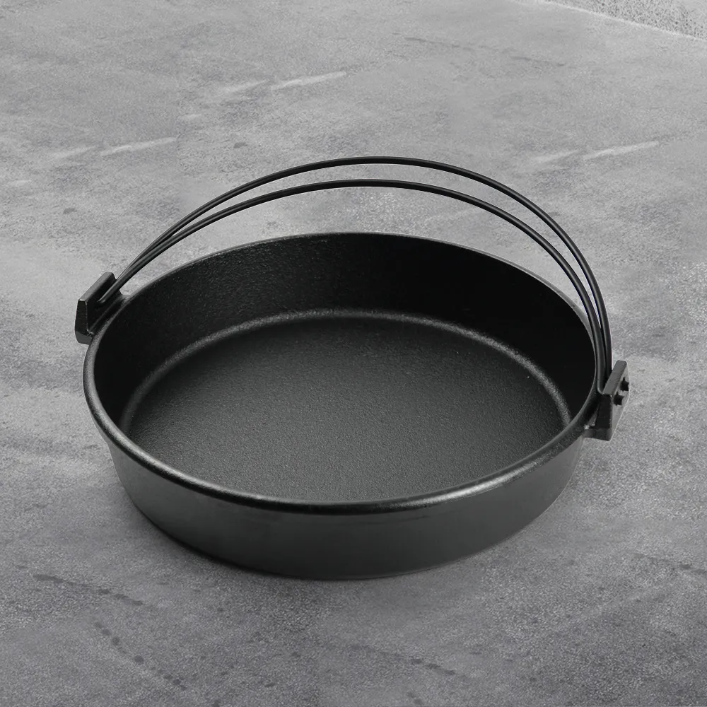 Japanese cast iron cookware, sukiyaki pot and ramen pot