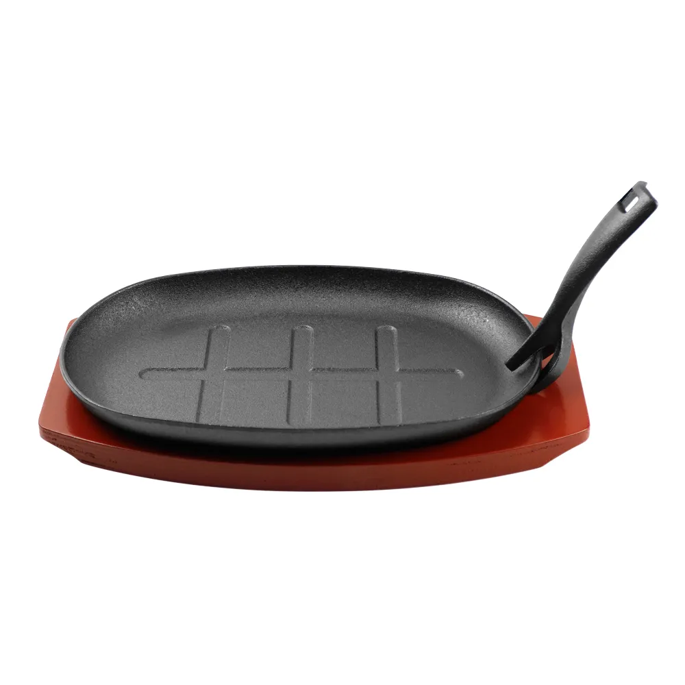 Cast iron frying pan set with wooden base, anti-scalding protection and detachable handle, suitable for restaurant kitchens, cooking accessories, barbecue parties