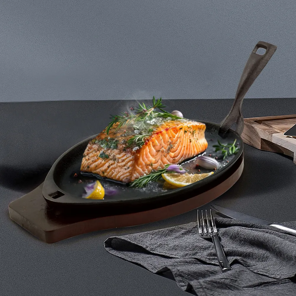 Cast iron Fajita plate set, steak plate hot pot with wooden base and gripper, suitable for home restaurant kitchen cooking