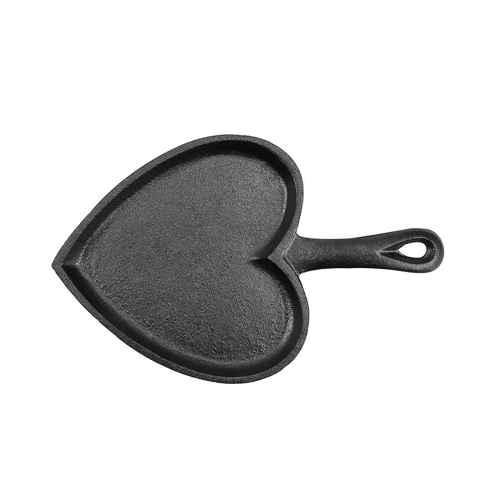 Mini cast-iron frying pan, heart-shaped egg frying pan, suitable for stoves and ovens, both indoor and outdoor use