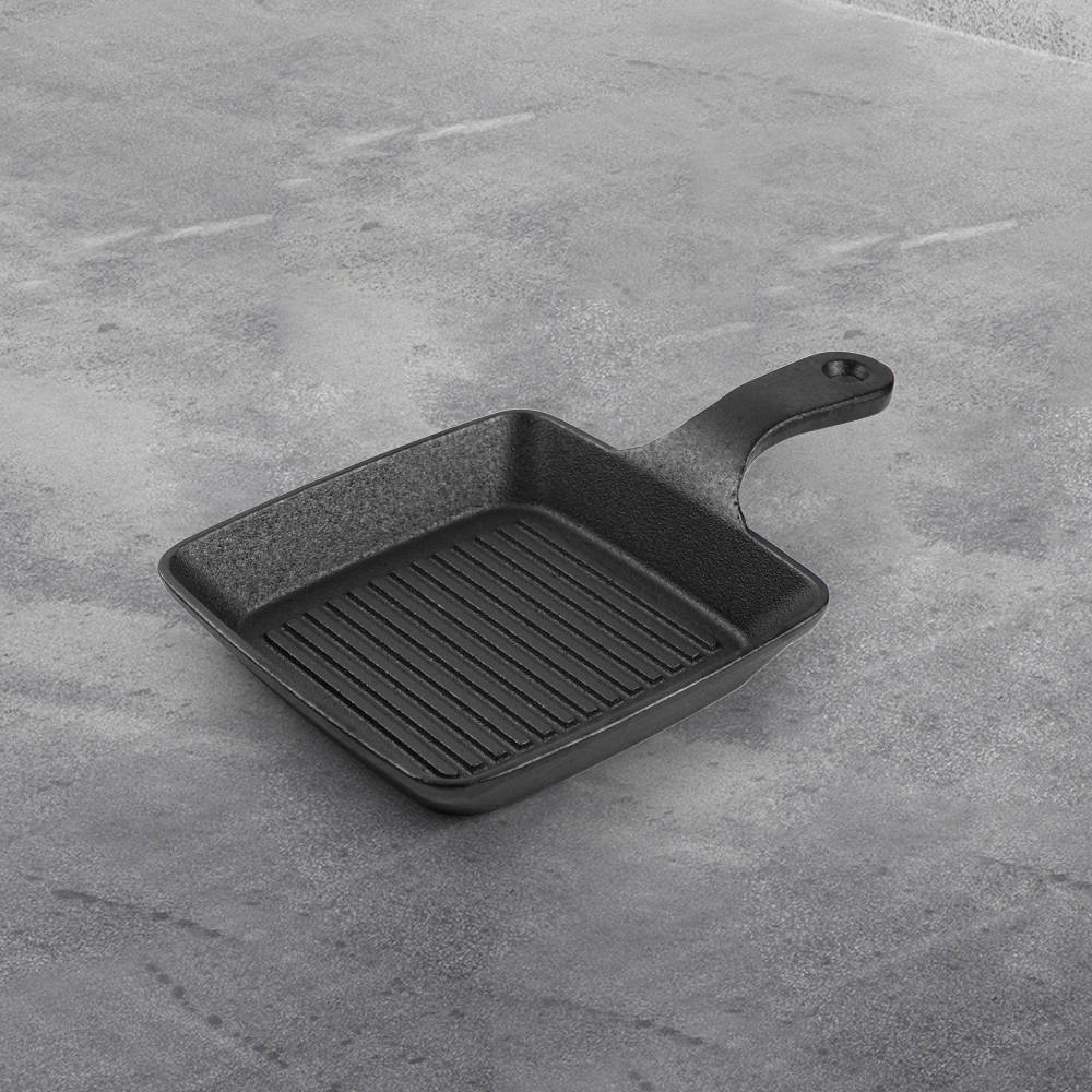 Mini black cast iron frying pan set, square flat pan small frying pan