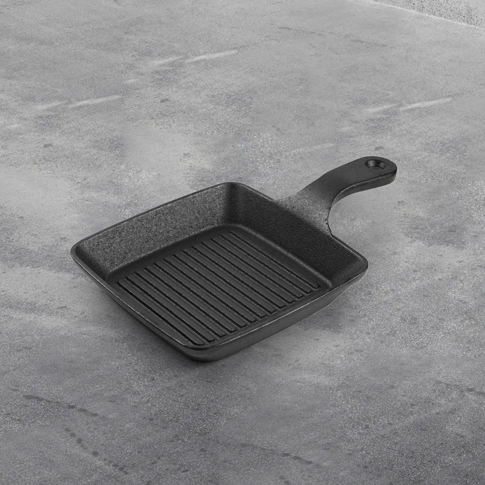 Mini black cast iron frying pan set, square flat pan small frying pan