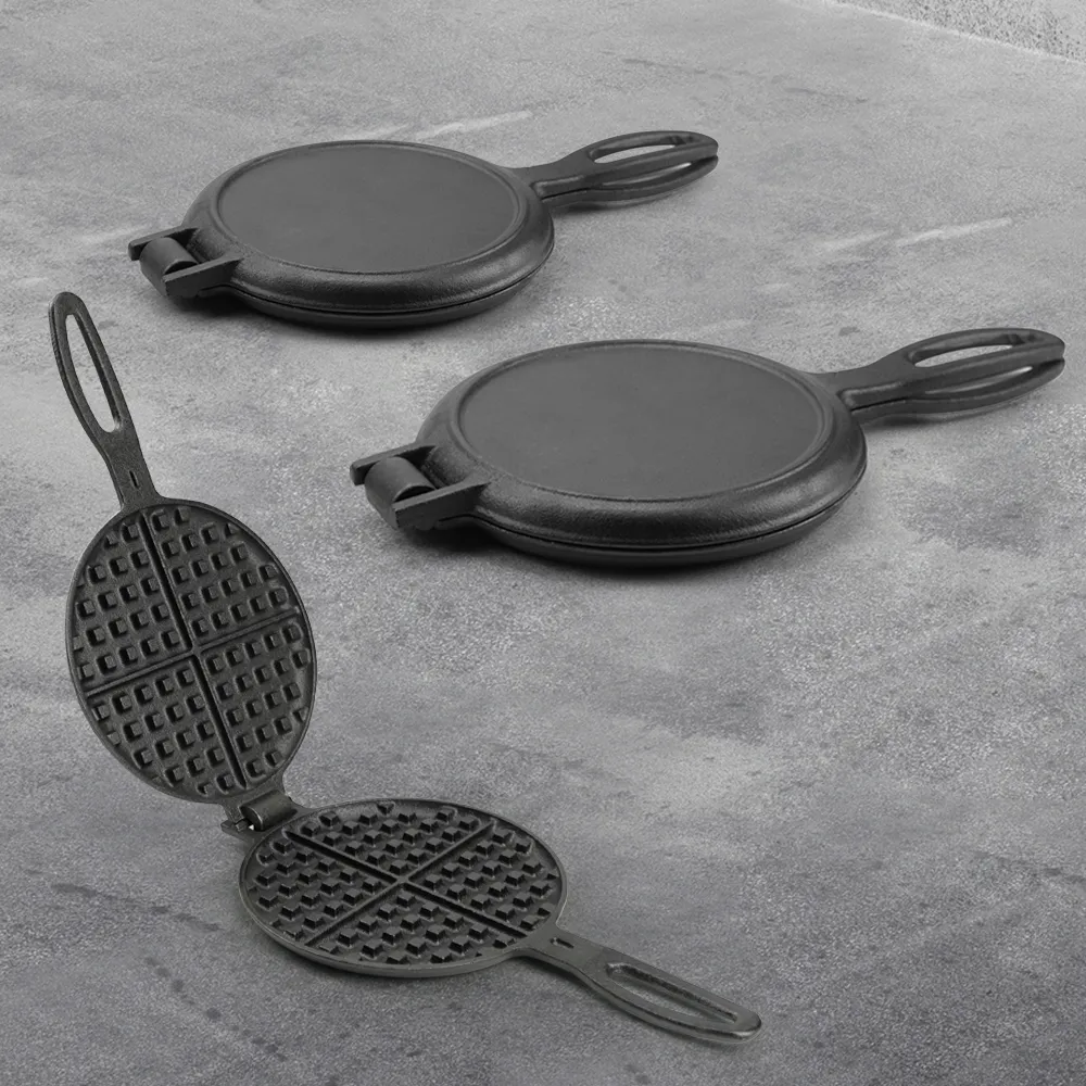 Cast iron waffle pot two-piece hinge waffle iron
