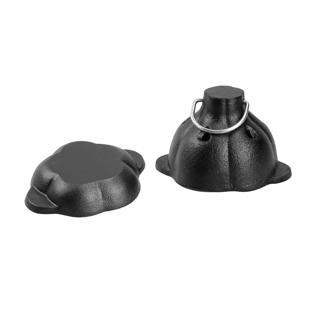 Cast iron garlic oven with a ventilated lid - for roasting garlic, potatoes and vegetables