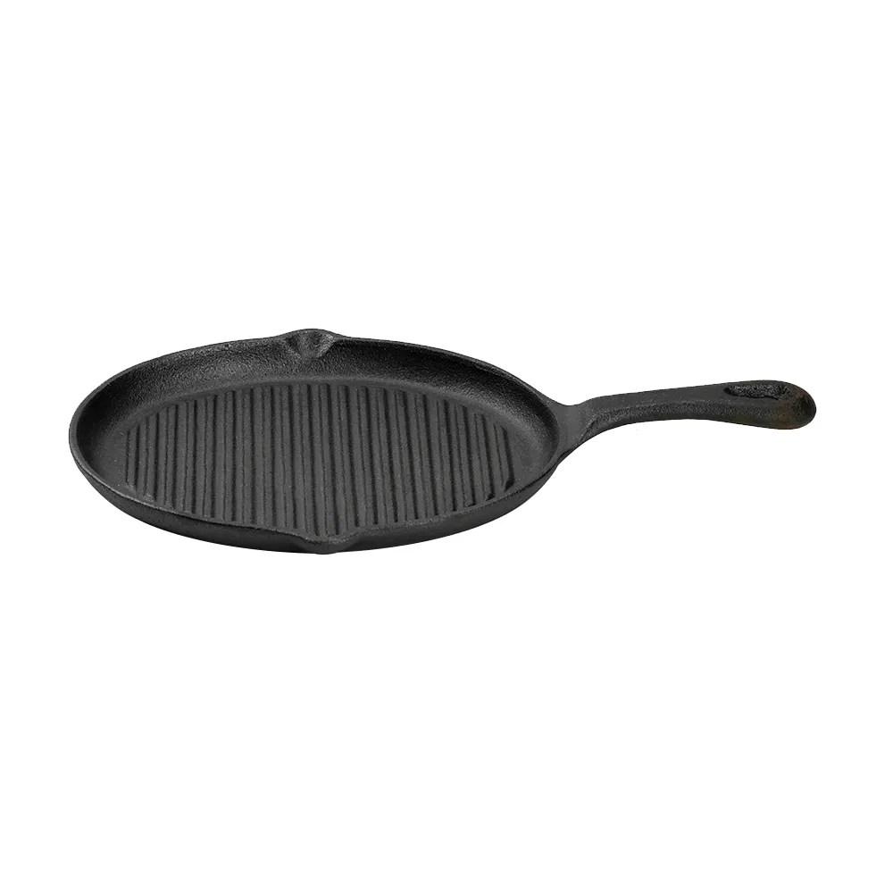 Fajita cast-iron frying pan with a wooden tray