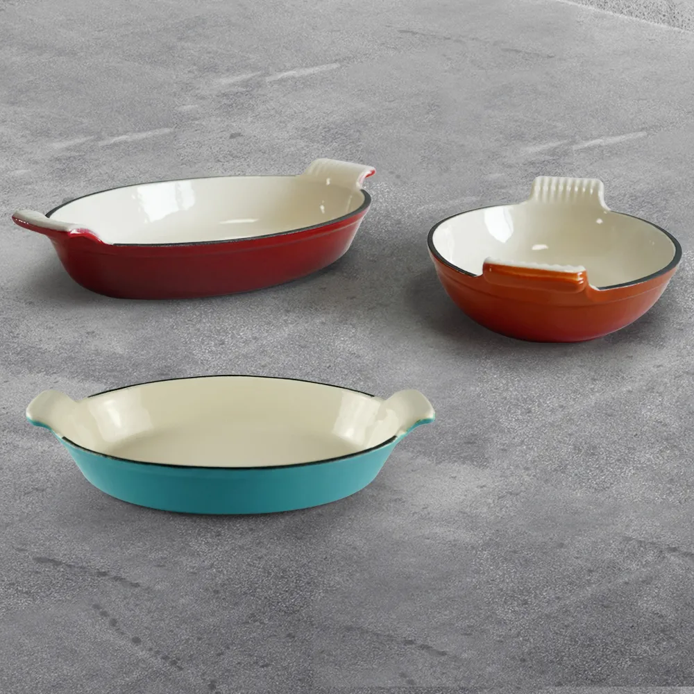 Enamel baking tray, suitable for ovens, a deep and long fish-shaped tray with a handle