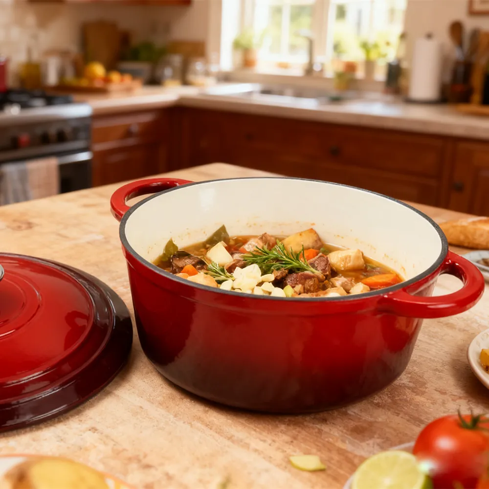 Enamel cast iron Dutch baking pan with lid for oven use, suitable for bread baking, stewing, stewing and baking - red