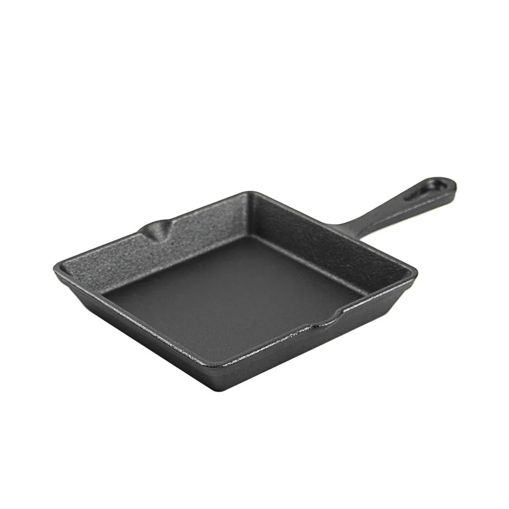 Cast iron mini omelette pan with double spouts and handle