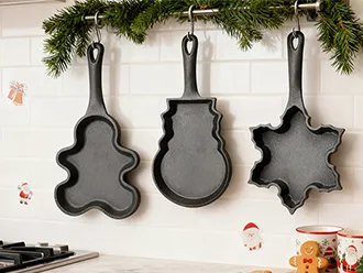 Christmas-themed mini pot