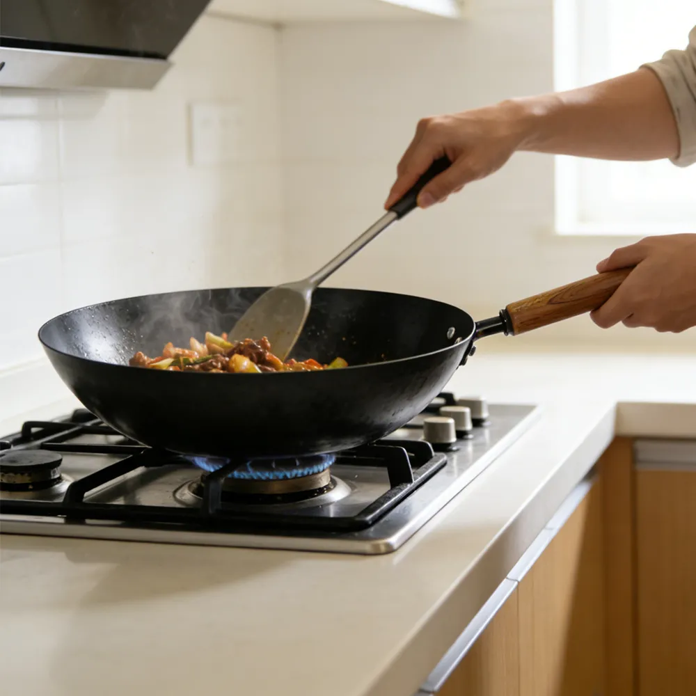 Ti-Reinforced Non-stick Cast Iron Wok