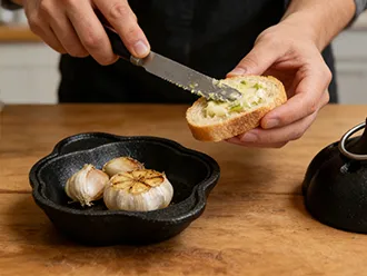 Cast iron outdoor roasting pan