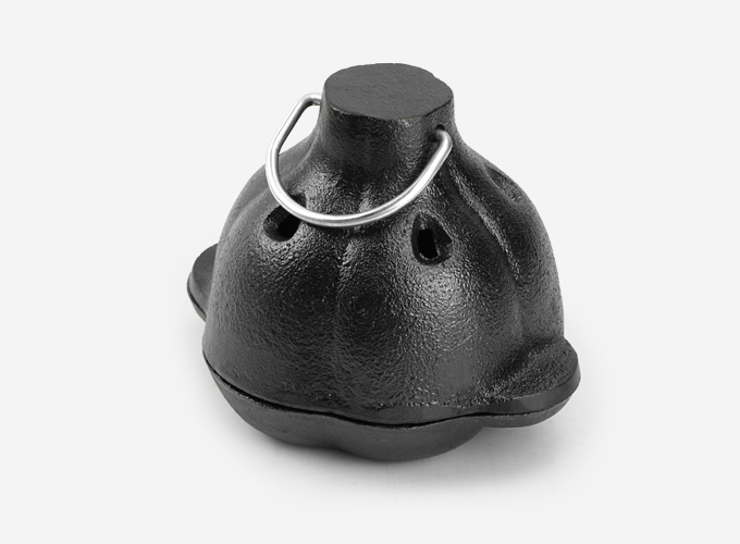 Cast iron outdoor roasting pan