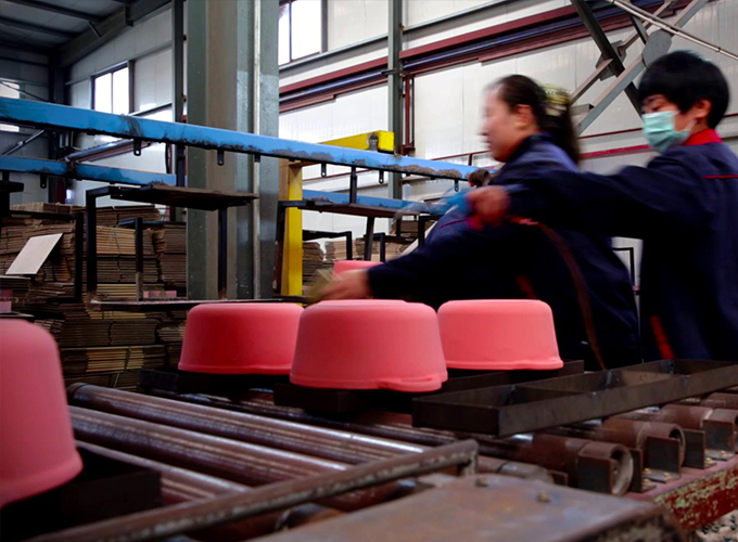 Busy Cookware Production at Hebei Chuihua Casting